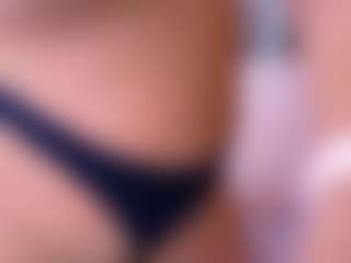 Elianabortt's Live Sex Cam Show