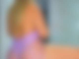 Elianabortt's Live Sex Cam Show