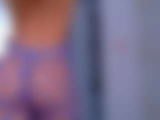 Elianabortt's Live Sex Cam Show