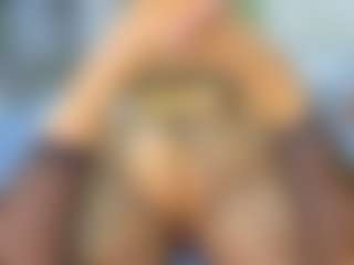 Elianabortt's Live Sex Cam Show
