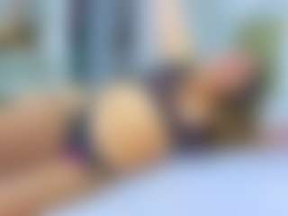 Elianabortt's Live Sex Cam Show
