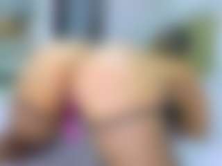 Elianabortt's Live Sex Cam Show