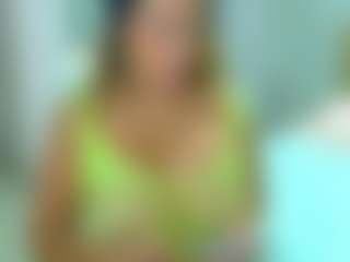 Elianabortt's Live Sex Cam Show