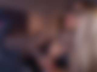 Live cam show with Mila - Middle Aged on live18s.com