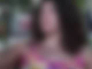 Live cam show with talimajesty - Glasses on CamwithHer