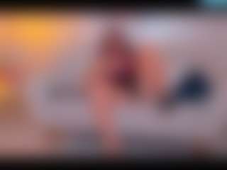 Live cam show with EroticAudrey - Nice on Soda Cam