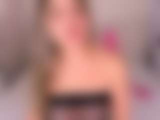 Live cam show with lindadlv - Exclusive on luckytryst.com
