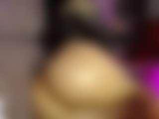 Live cam show with Elektra - Culo on camwithhim.com