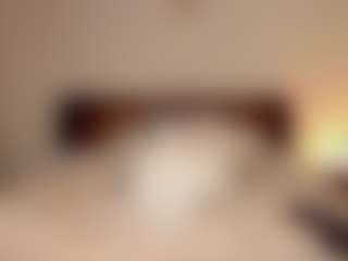 Live cam show with sunrisee - Student on Milfs Live