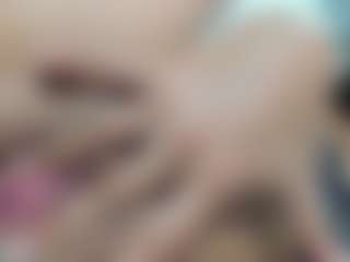 Live cam show with M A R T I N A - Mature on Milf Play