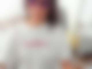Live cam show with M A R T I N A - Striptease Granny on xxxlivecams.org