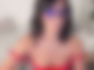Live cam show with M A R T I N A - Old on Soda Cam