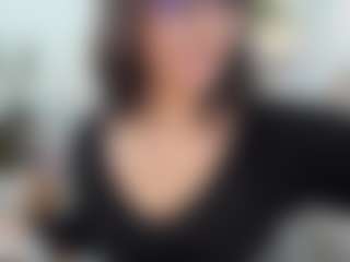 Live cam show with M A R T I N A - Dildo Or Vibrator Granny on Milfs Live