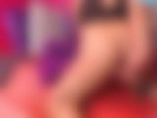 sarawiills's Live Sex Cam Show