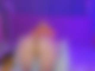 Live cam show with melanyqueen - Normal on Milfs Live