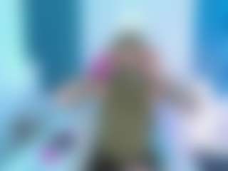 Live cam show with melanyqueen - Normal on SpunkLive