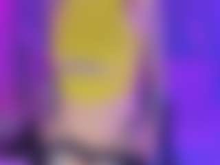 Live cam show with melanyqueen - Smoking on Camsoda