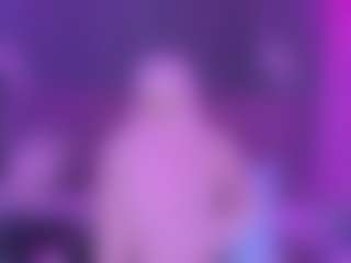 Live cam show with melanyqueen - Athletic on googirlz
