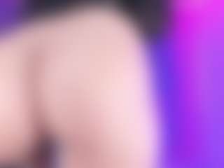 Live cam show with melanyqueen - Teen (18+) on Camsoda
