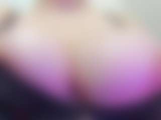 juliana-bigboobs's Live Sex Cam Show