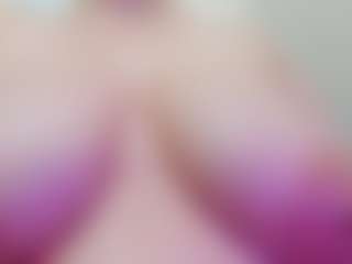 Live cam show with juliana-bigboobs - Tease Mature on Dare Cams