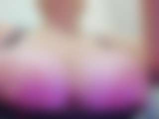 Live cam show with juliana-bigboobs - Tittyfuck on pussylord.com