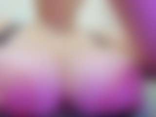 Live cam show with juliana-bigboobs - Green Eyes on CamSodaAdn