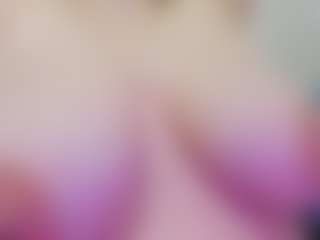 Live cam show with juliana-bigboobs - Green Eyes on crypto-cams