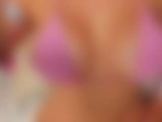 Live cam show with kyliegreyoficial - Eating Pussy on CamClone