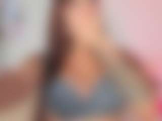 kyliegreyoficial's Live Sex Cam Show