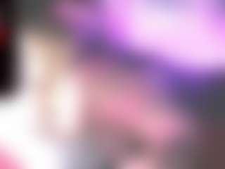 Live cam show with blondiewithanass - College on xDating