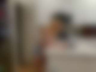 Live cam show with blondiewithanass - Oil on AdultVida.com