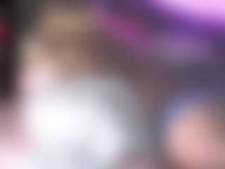 blondiewithanass's Live Sex Cam Show