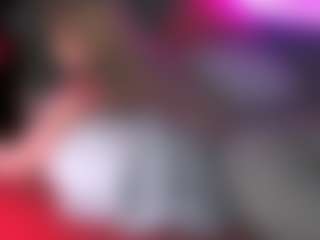 blondiewithanass's Live Sex Cam Show