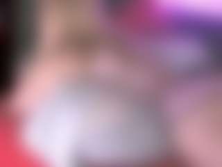 blondiewithanass's Live Sex Cam Show