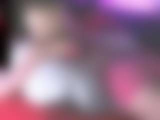 blondiewithanass's Live Sex Cam Show