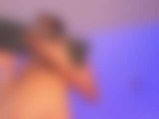 andrea_torress's Live Sex Cam Show