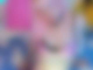 Live cam show with squeezypeach - Gagging on Camsoda
