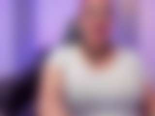 Live cam show with summynov - Mature on 1on1-livenow