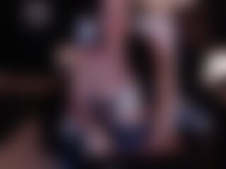 tonniabusty's Live Sex Cam Show