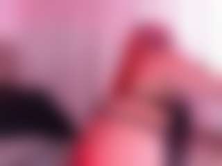 Live cam show with Salome - Middle Aged on Free Soda