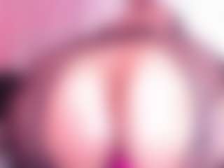 Live cam show with Salome - Mature on Camsoda