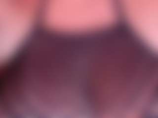 Live cam show with Salome - Tittyfuck on Camsoda