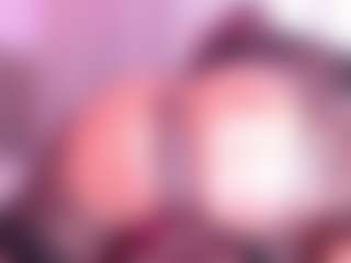 Salome MILF webcam performer live streaming