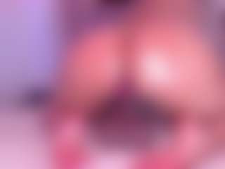 Live cam show with Salome - Mature on Camsoda
