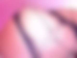 Live cam show with Salome - Handjob on Camsoda