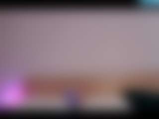 Live cam show with jessielance - Living Room on CamSextacy