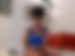 Live cam show with Karlyee - Fuck Machine on liverealitysex.com
