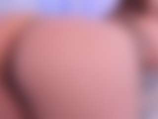 Live cam show with Taylor Brave - Double Penetration on Uber Horny