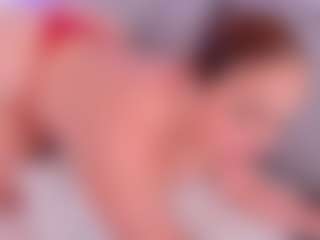 Live cam show with Taylor Brave - Nipple Piercings on livesuperchat.net